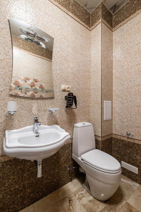 Historic Apartment Sofia In The Old Town Lviv Exterior foto